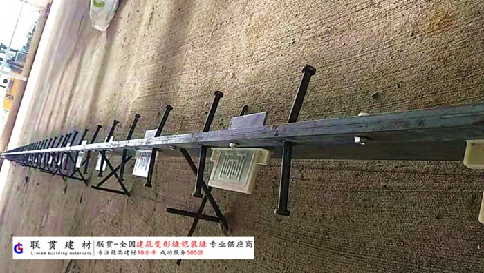 南宁市铠甲缝施工案例
